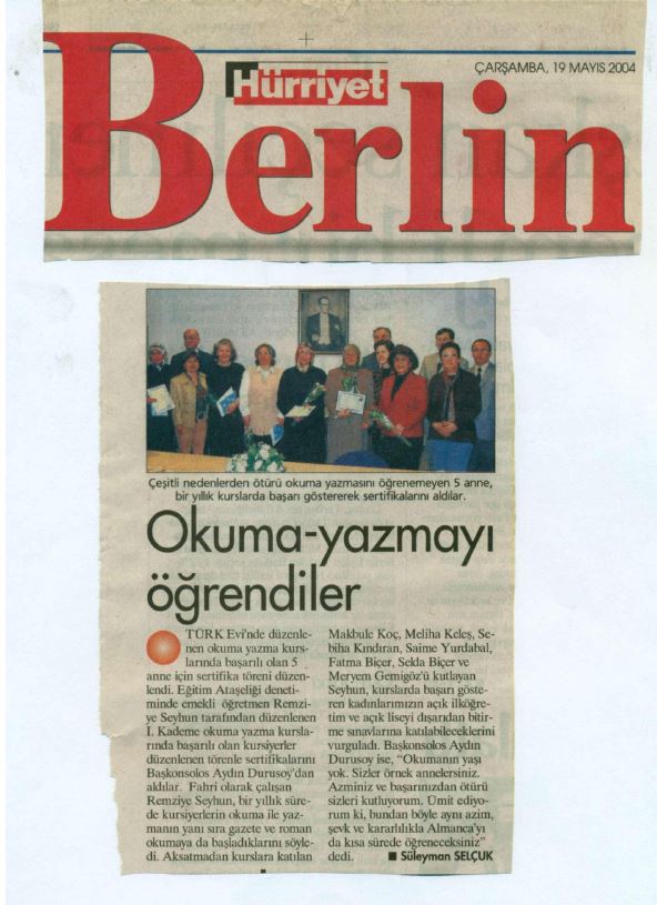 Hürriyet Berlin - Okuma Yazmayı Öğrendiler, Türkevi'nde Sertifika Töreni, 2004